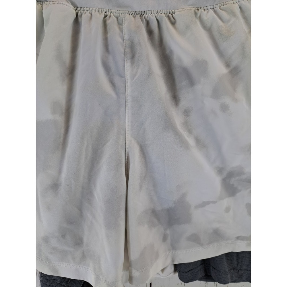 Under Armour Size Large Womens Multicolor Fitted Lined‎ Athletic Shorts - Picture 3 of 8